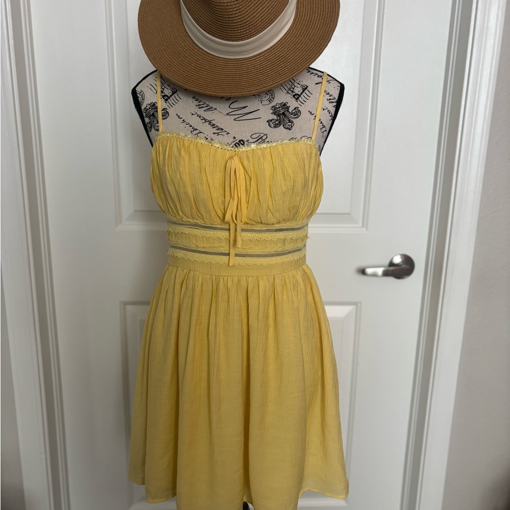 Forever 21 Pale Yellow Dress